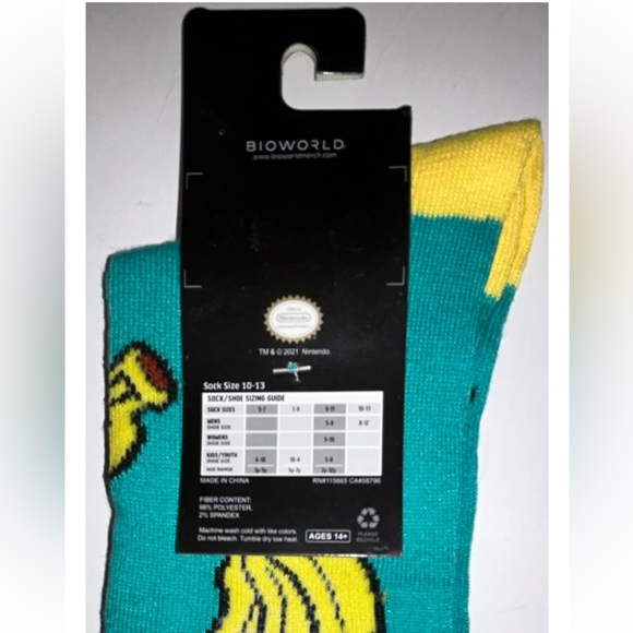 Donkey Kong Crew Socks 1 Pair Men 8-12 Green Yellow w Bananas & DK Face Nintendo - Picture 5 of 12